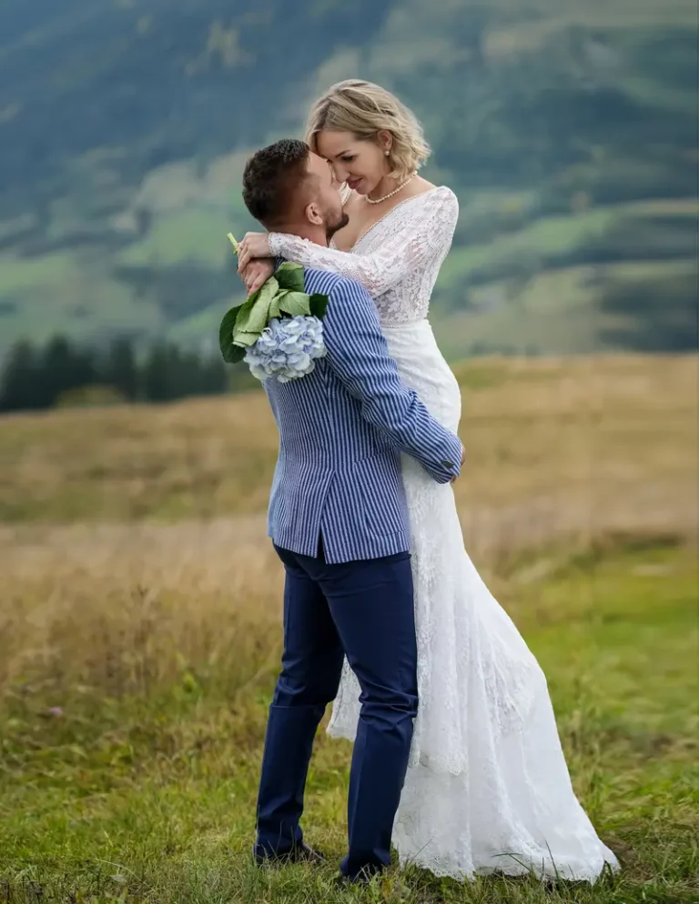 Закохані у гори. Lovers in the mountains. — CLAIRE Magazine, May 2024