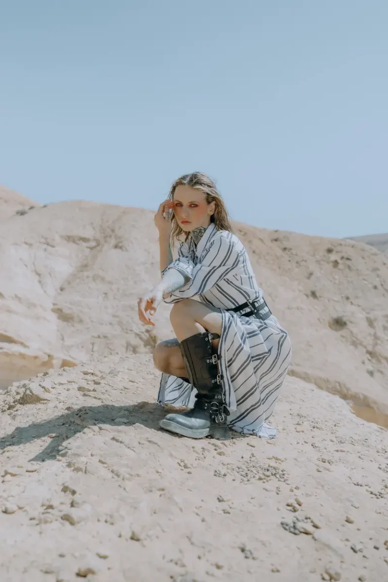 No water only Annie — CLAIRE Magazine, June 2024