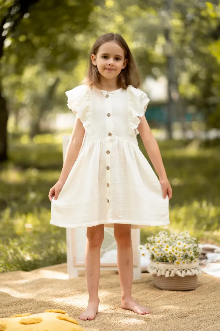 Picnic — CLAIRE Magazine, August 2024