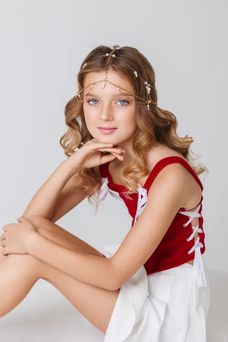 Delitsoi Ekaterina — CLAIRE Magazine, December 2024