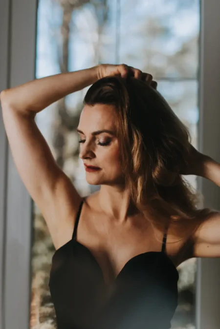 The portrait in black — CLAIRE Magazine, March 2025