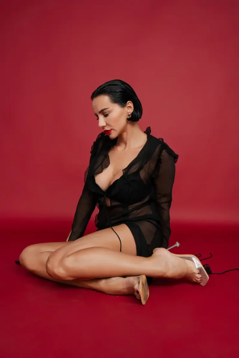Arianna — CLAIRE Magazine, July 2025