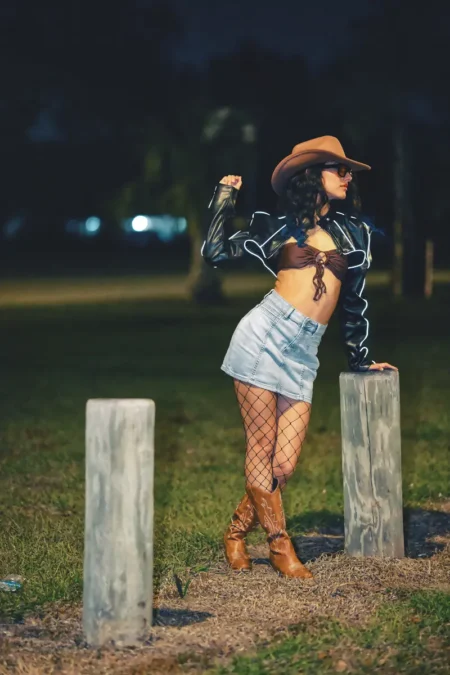 CoverGirl VS CowGirl — CLAIRE Magazine, January 2026