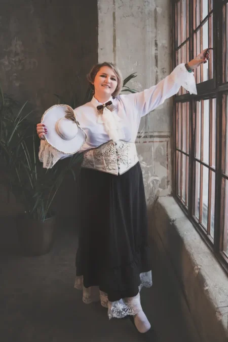 Ретро-шарм — CLAIRE Magazine, March 2026